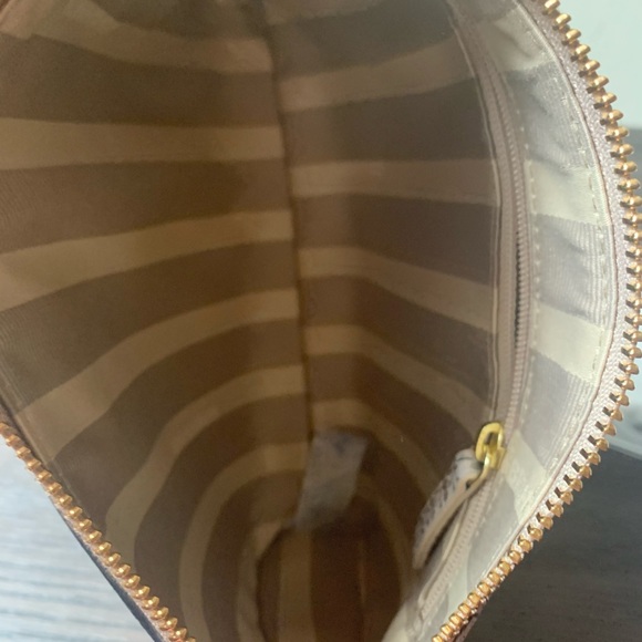 Brahmin Millie Wristlet - Picture 4 of 6